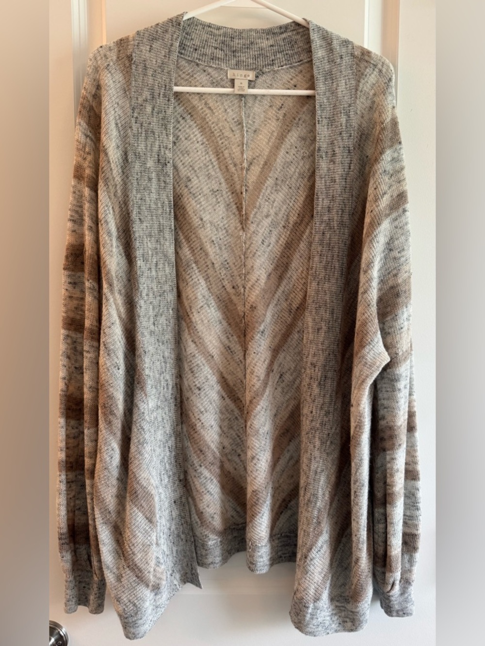 hinge Open-Front Chevron Cardigan in Gray and Tan
